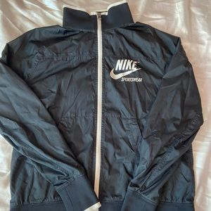 NIKE Windbreaker